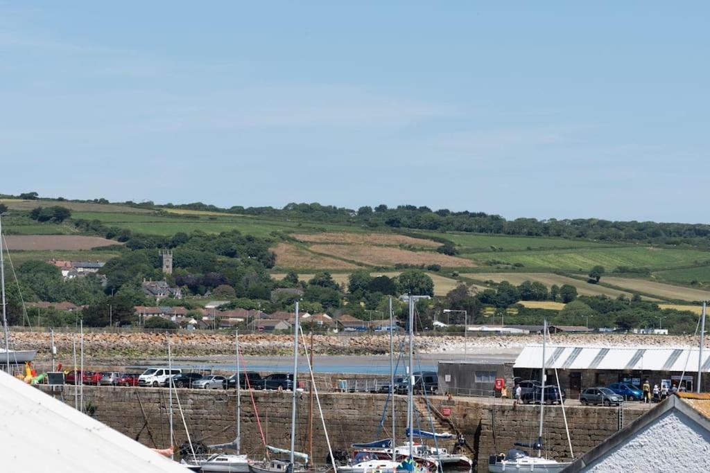 Charming 3 Bedroom Harbour Cottage With Parking ペンザンス エクステリア 写真