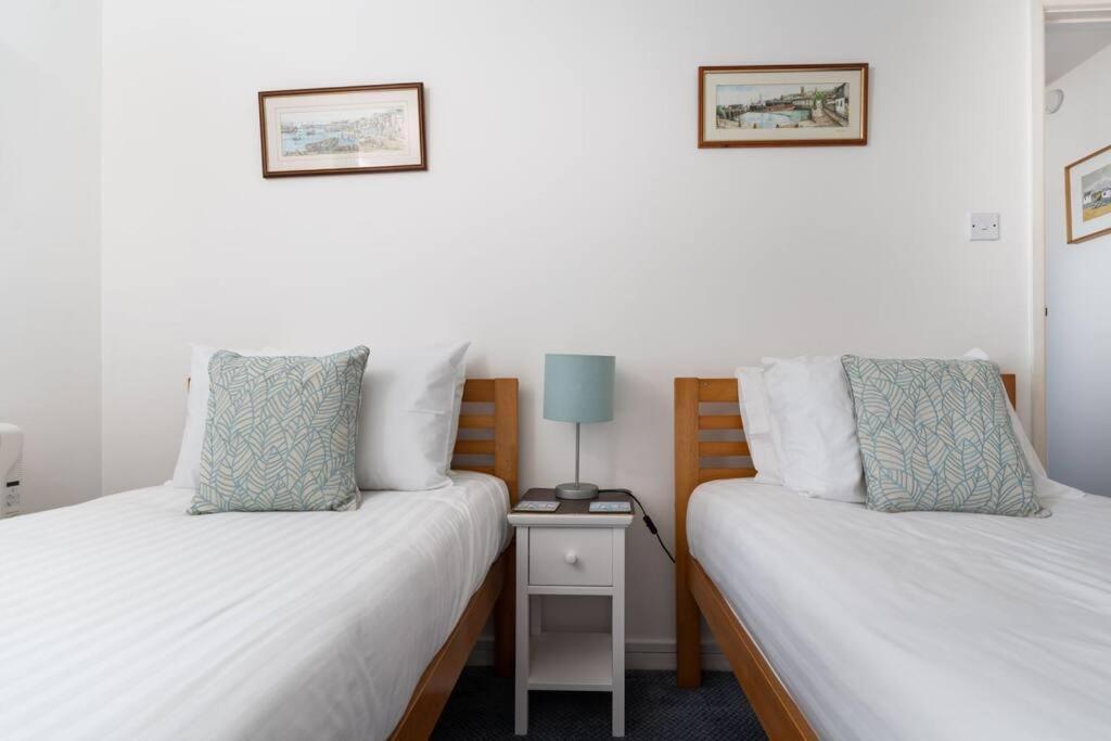 Charming 3 Bedroom Harbour Cottage With Parking ペンザンス エクステリア 写真