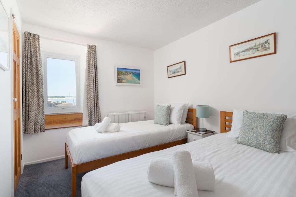 Charming 3 Bedroom Harbour Cottage With Parking ペンザンス エクステリア 写真